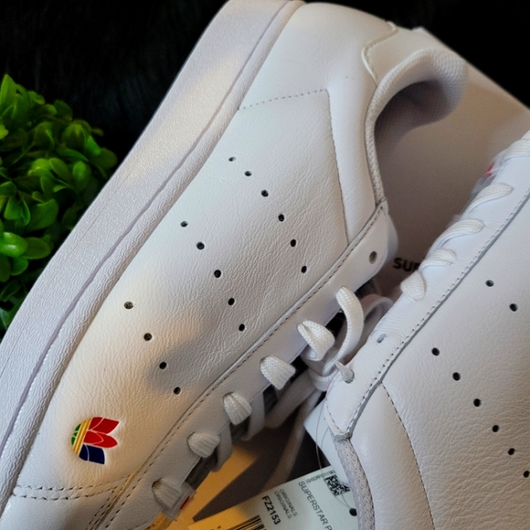 Superstar Pure - Picture 7 of 15